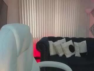 samantha-brooks on CamSoda 