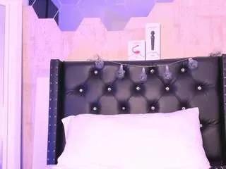 saraa-rider on CamSoda 