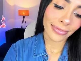 sarah-stone on CamSoda 