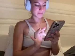 stassiethatsororitygirl on CamSoda 
