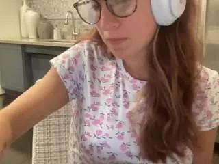 stassiethatsororitygirl on CamSoda 