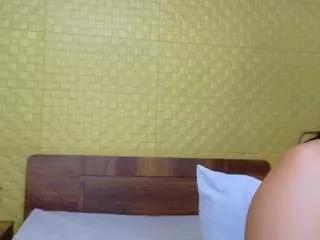 sweet-dani18 on CamSoda 