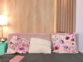tayawalkers on CamSoda 