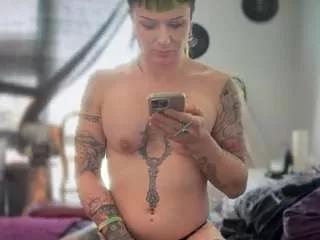 thetsbrieee on CamSoda 