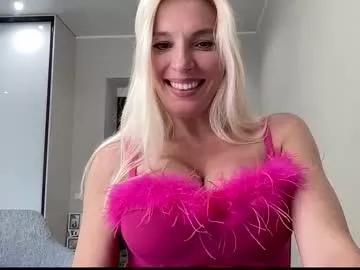 amazingkelly on Chaturbate 