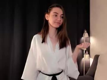 approche_toi_petite on Chaturbate 
