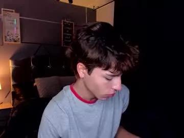 chrristopher77 on Chaturbate 