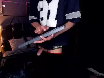chrristopher77 on Chaturbate 