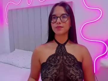 elly_g on Chaturbate 