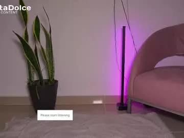 emely_dolce on Chaturbate 