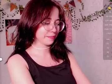 emmae__ on Chaturbate 