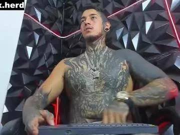 jaxxxonherd on Chaturbate 