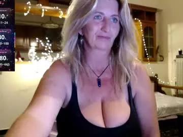 jennadeluxe on Chaturbate 