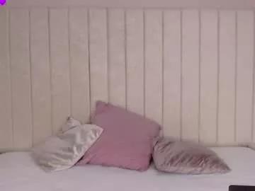 littleoliviia_ on Chaturbate 
