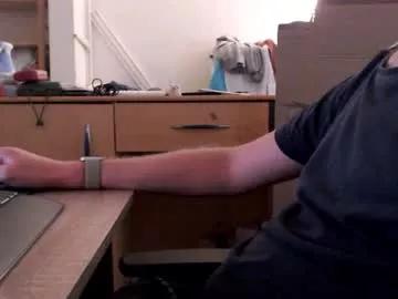 paranoiid on Chaturbate 