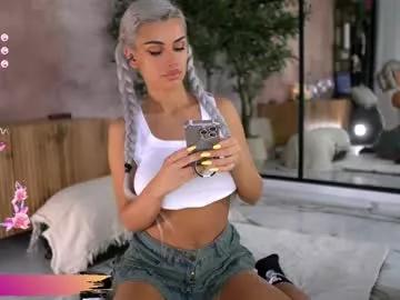 serene_sophiex on Chaturbate 