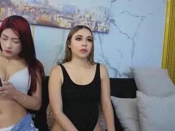 sweet_kitties11_aws on Chaturbate 