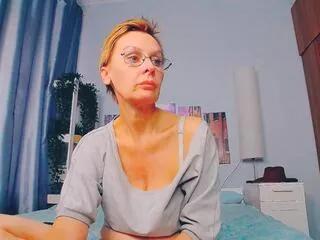 addie_lynn on Flirt4Free 