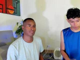 alan_gonz_cristian_asaenz on Flirt4Free 