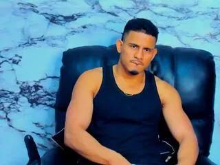 alan_newton on Flirt4Free 