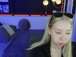 annabelle_lumi on Flirt4Free 