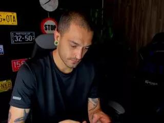 daamian_cox on Flirt4Free