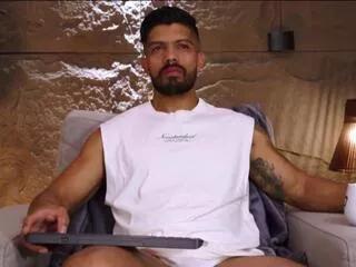 dann_saenz on Flirt4Free