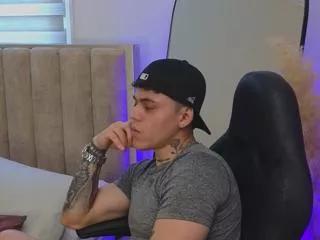 derek_valentino on Flirt4Free 