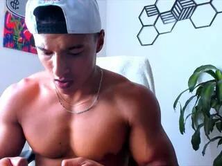 derry_adams on Flirt4Free 