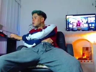 derryck on Flirt4Free 