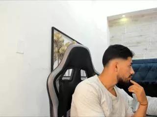 ezzio_scolaro on Flirt4Free 