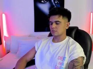 lenyn_max on Flirt4Free