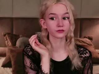 naomi_loys on Flirt4Free