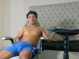 noah_saimon on Flirt4Free