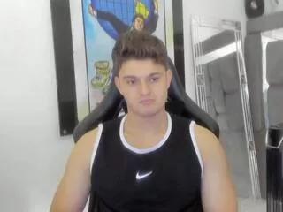 oliver_whitee on Flirt4Free