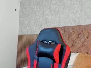 xander_walker on Flirt4Free