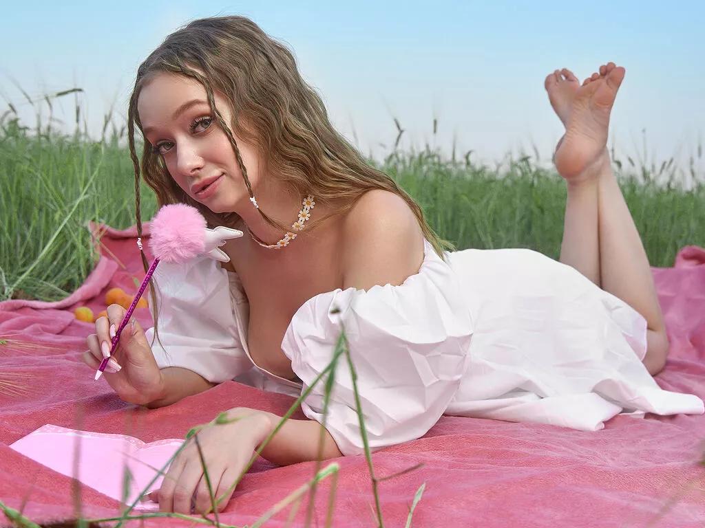 AdeleWood on LiveJasmin