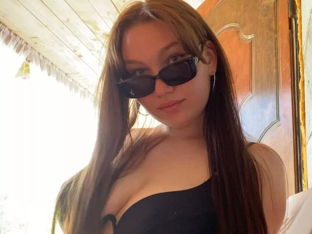 TinaFish on LiveJasmin