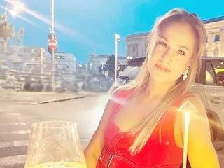 CHRISTYNN on Streamate