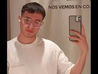 Viiolett_Lover on Streamate