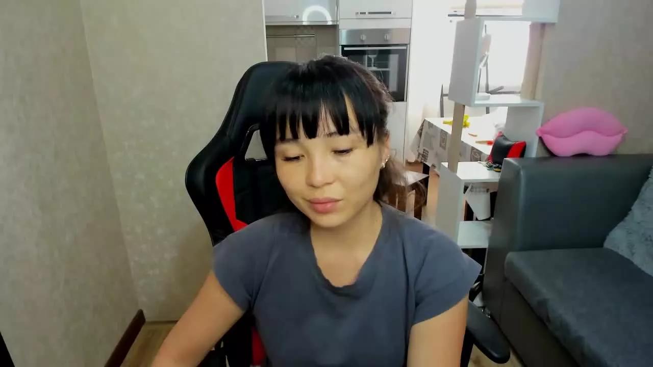 AyaxMoon on Streamray