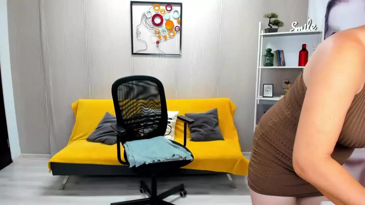 Cassandra_Hotty on Streamray