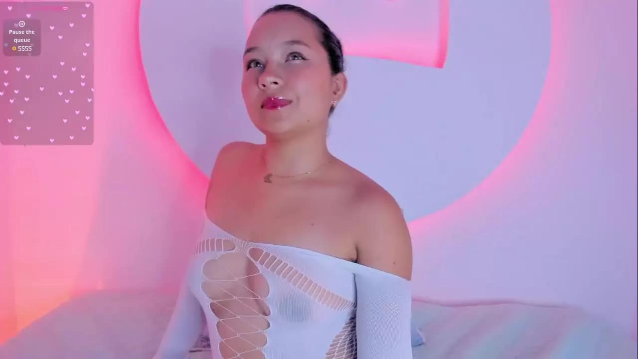 KittenLittleEyes on Streamray 