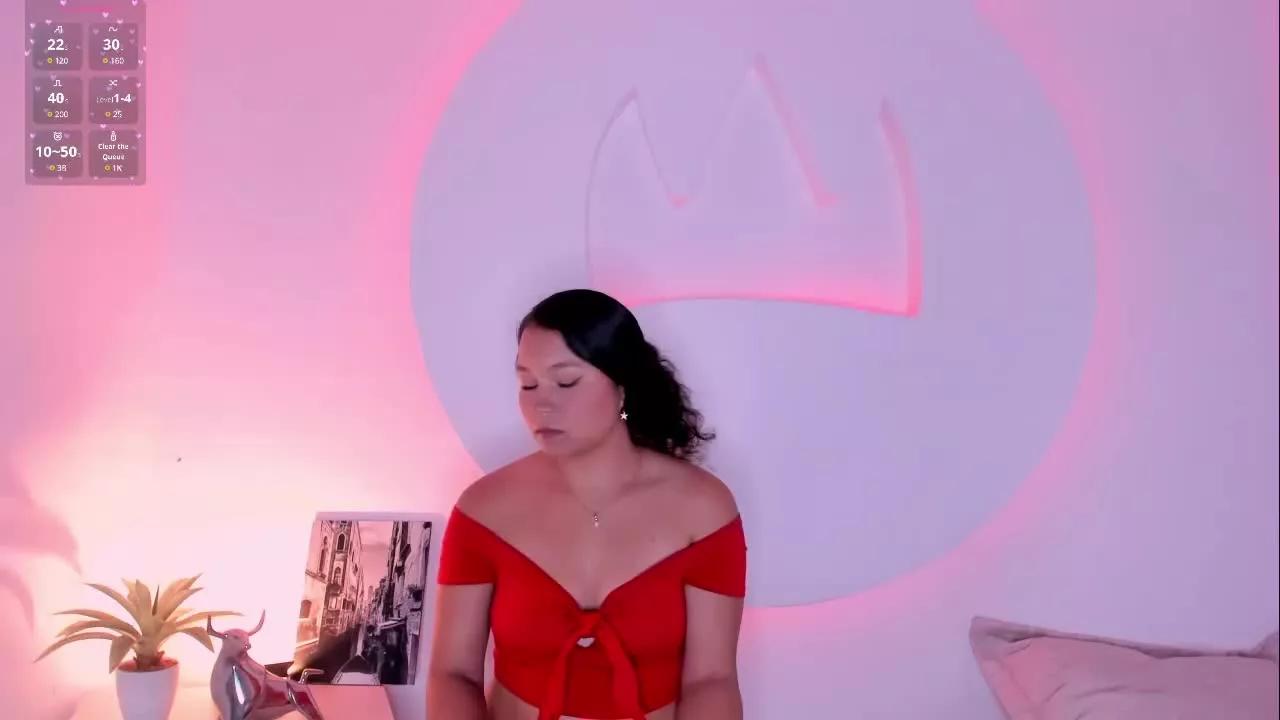 KittenLittleEyes on Streamray 