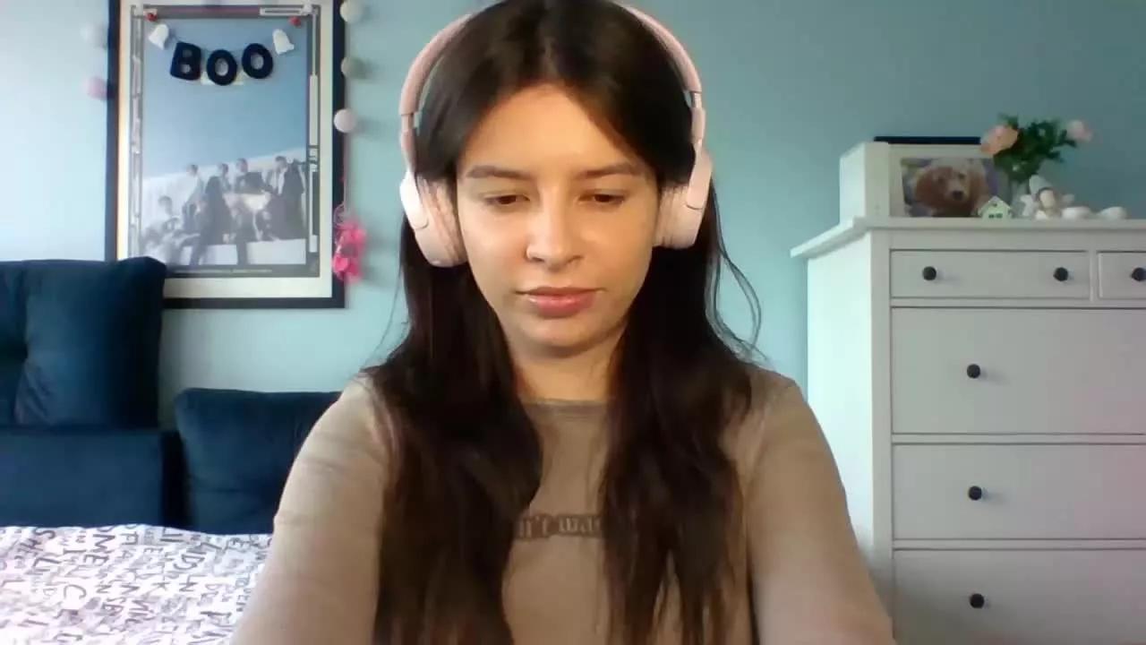 LariceTasty on Streamray