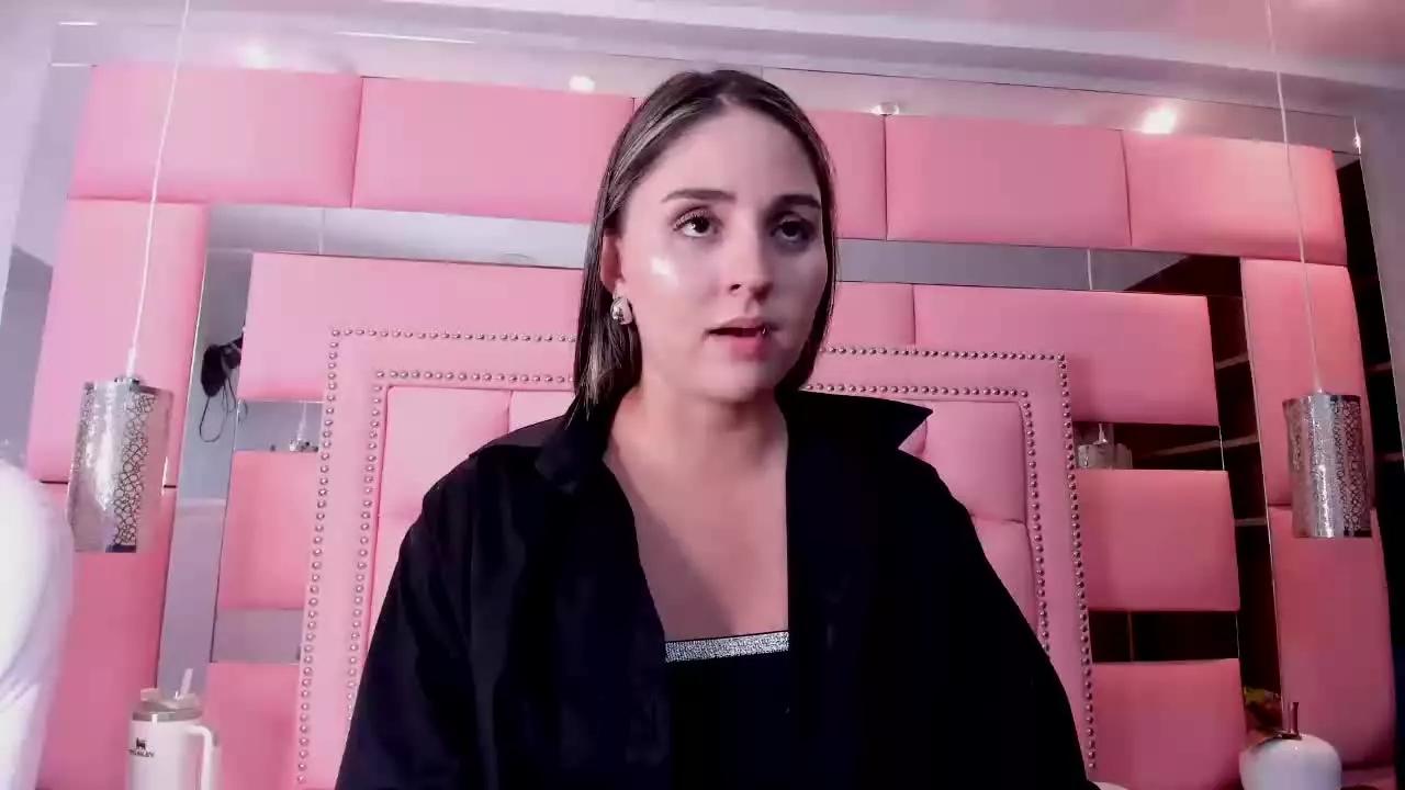 NinaFrost on Streamray 