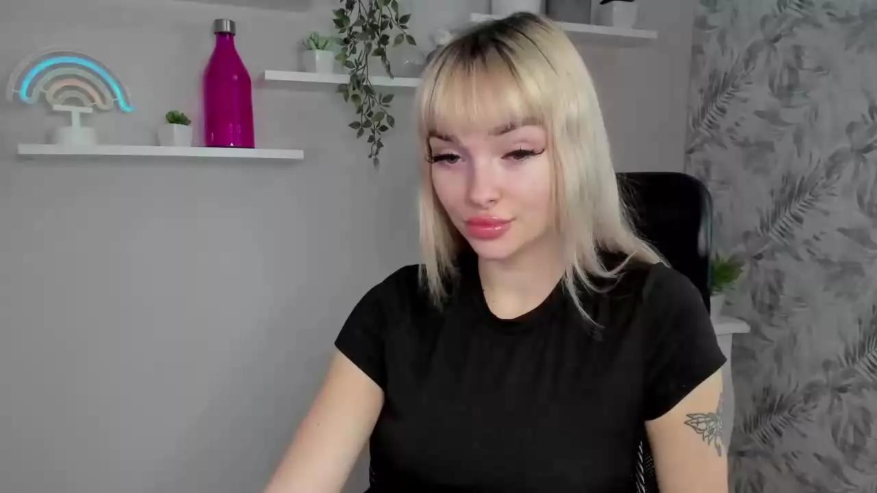 PollyDesire on Streamray 