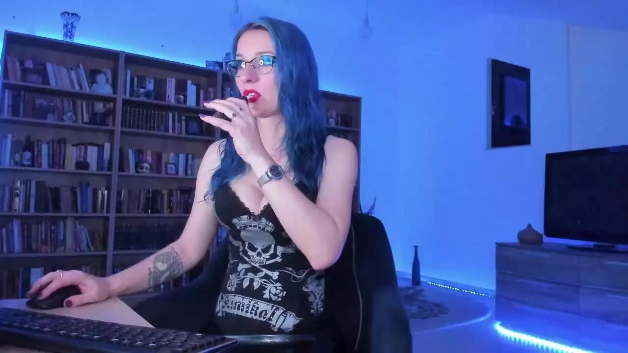 Queen_Arya on Streamray 