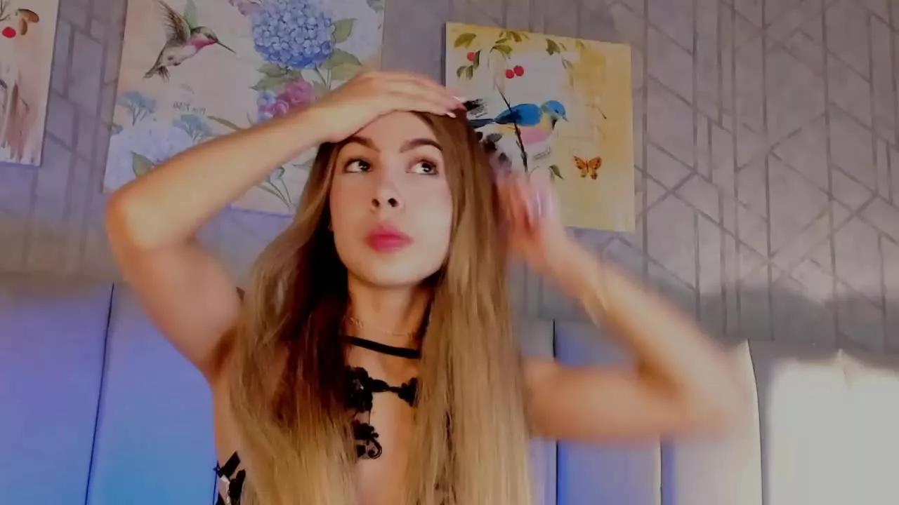 RoxyReign on Streamray
