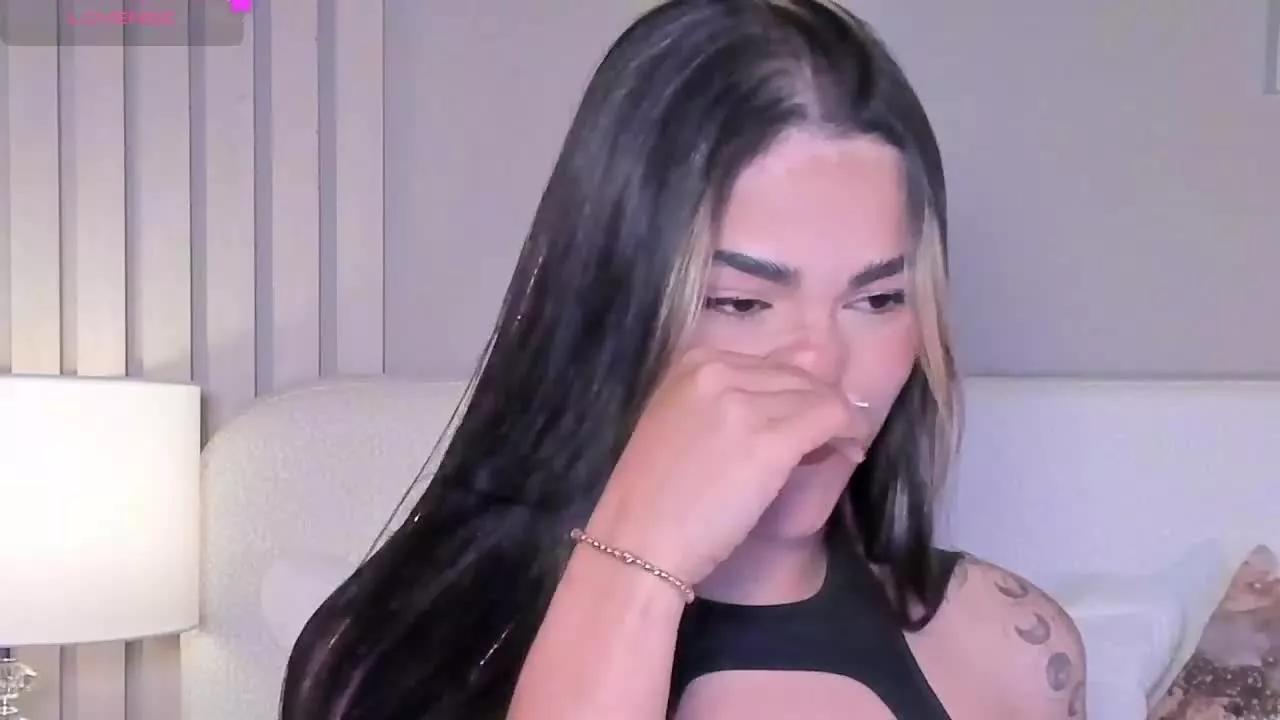 SelenaHarrison on Streamray 
